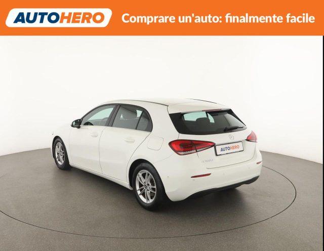 MERCEDES-BENZ A 180 d Business