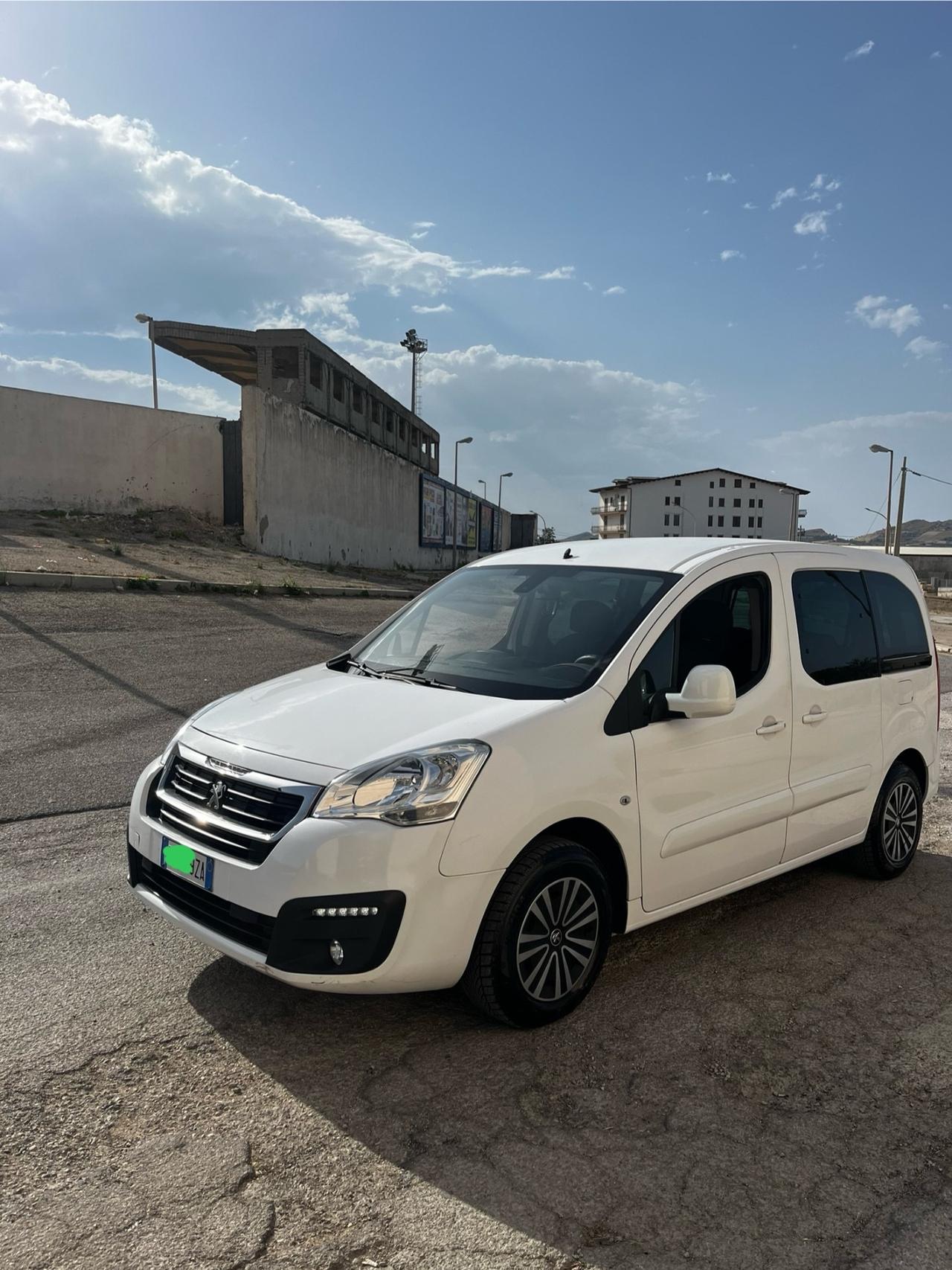 Peugeot Partner Tepee BlueHDi 120 cv 2017