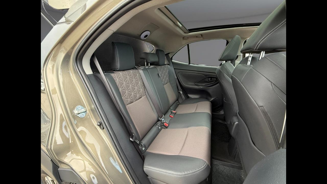 TOYOTA Yaris Cross - Yaris Cross 1.5h Lounge fwd 116cv e-cvt