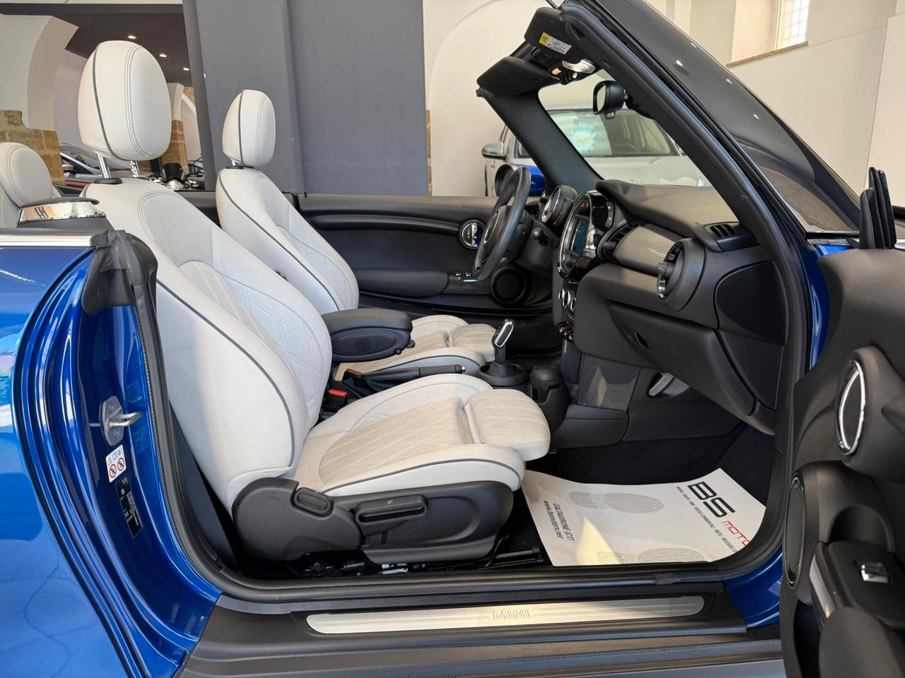 Mini 1.5 Cooper Hype Cabrio automatica