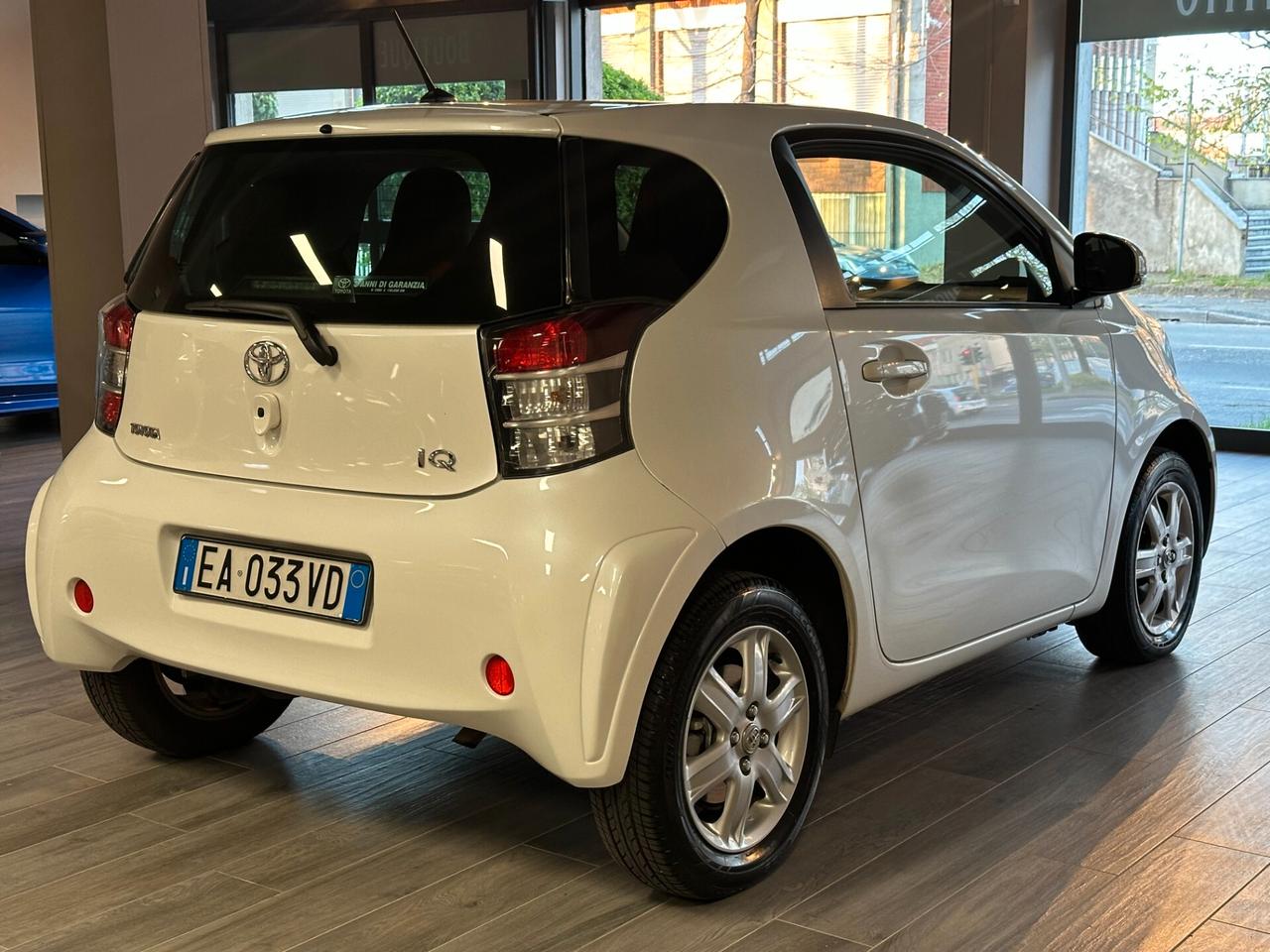 Toyota iQ 1.0 Sol