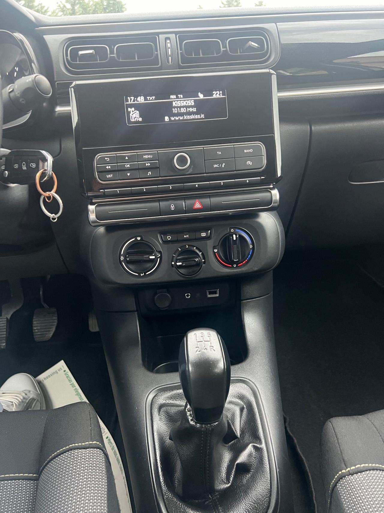 Citroen C3 82 Shine adatta a neopatentati