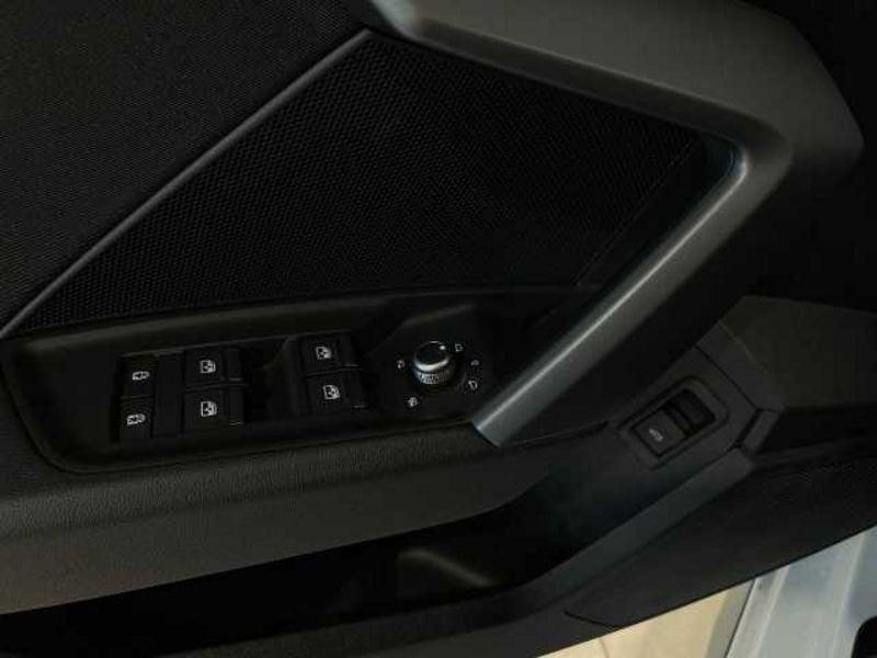 Audi A3 IV 2024 Sportback 35 2.0 tdi S line edition s-tronic