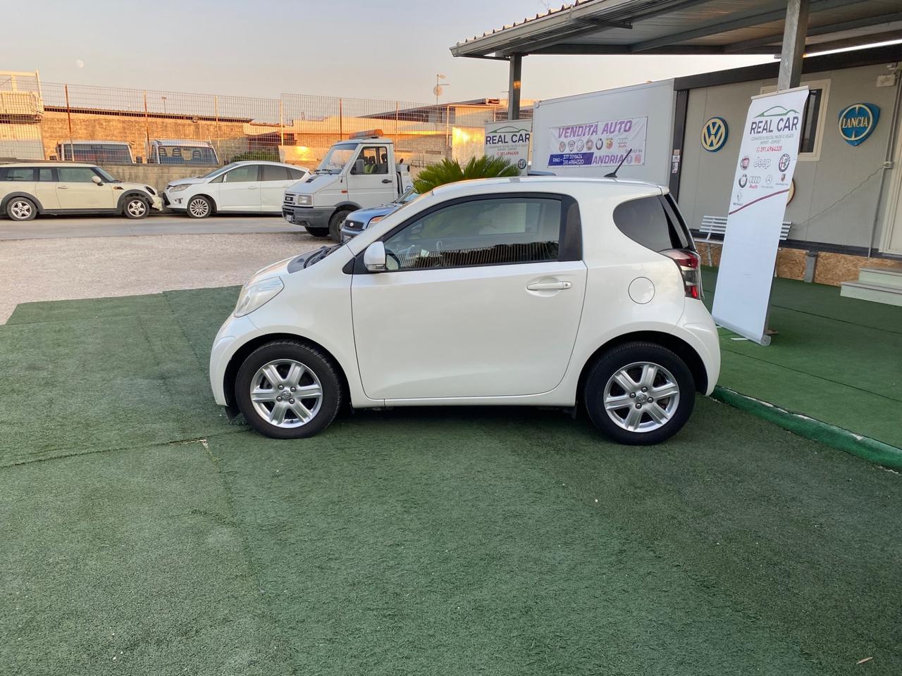Toyota iQ Clima Benzina Neopatentati