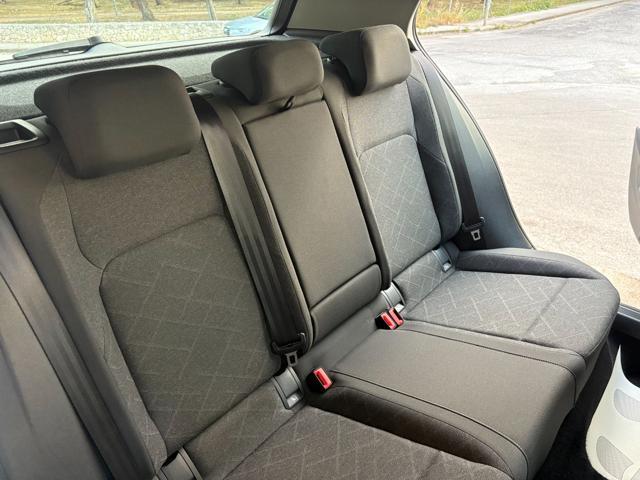 VOLKSWAGEN Golf 2.0 TDI 150 CV DSG SCR Life LUCI AMBIENTE