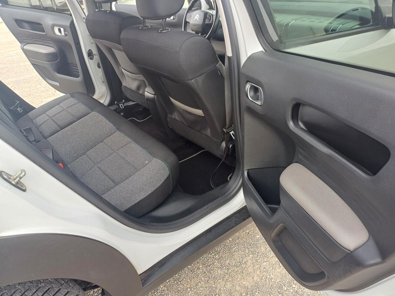 Citroen C4 Cactus BlueHDi 100 S&S Shine