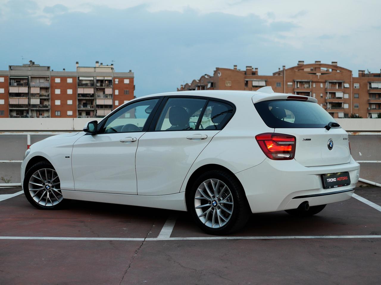 Bmw 120 120d xDrive 5p. Business Advantage