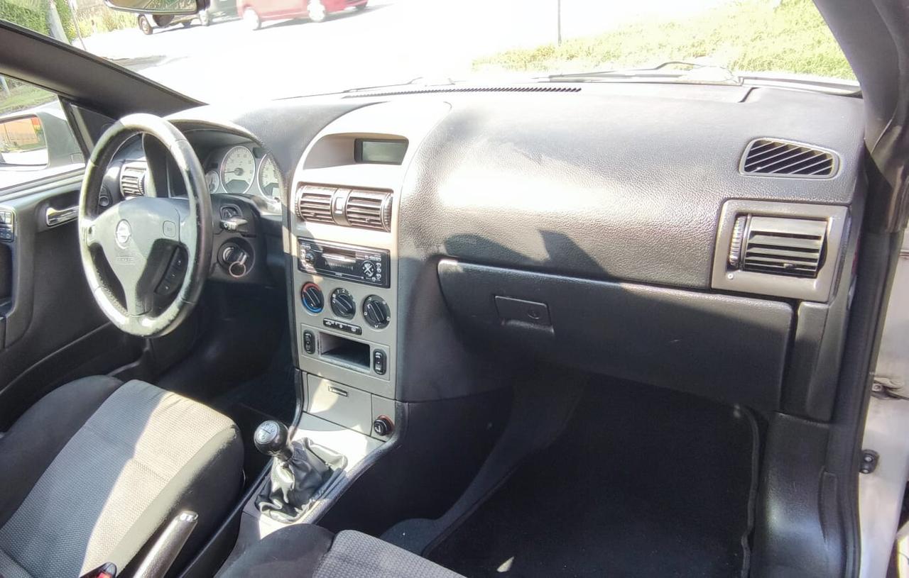 Opel Astra Cabrio 1.6i 16V cat