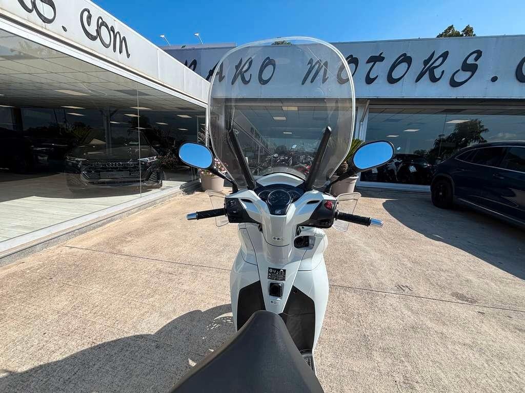 Honda SH 300 i 2017 / KM 23.000 Condizioni pari al nuovo