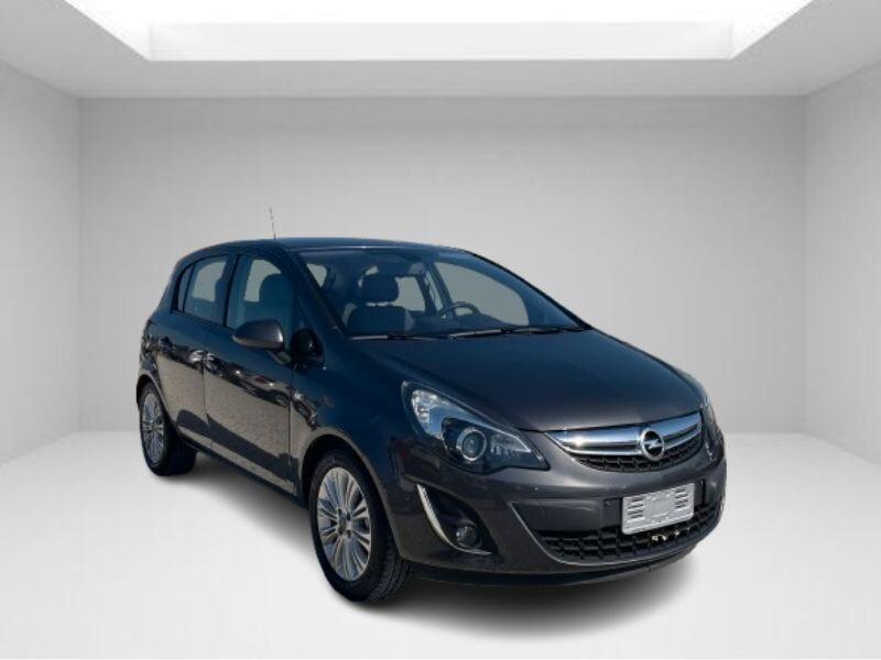 Opel Corsa 1.4 16V 5 porte Cosmo