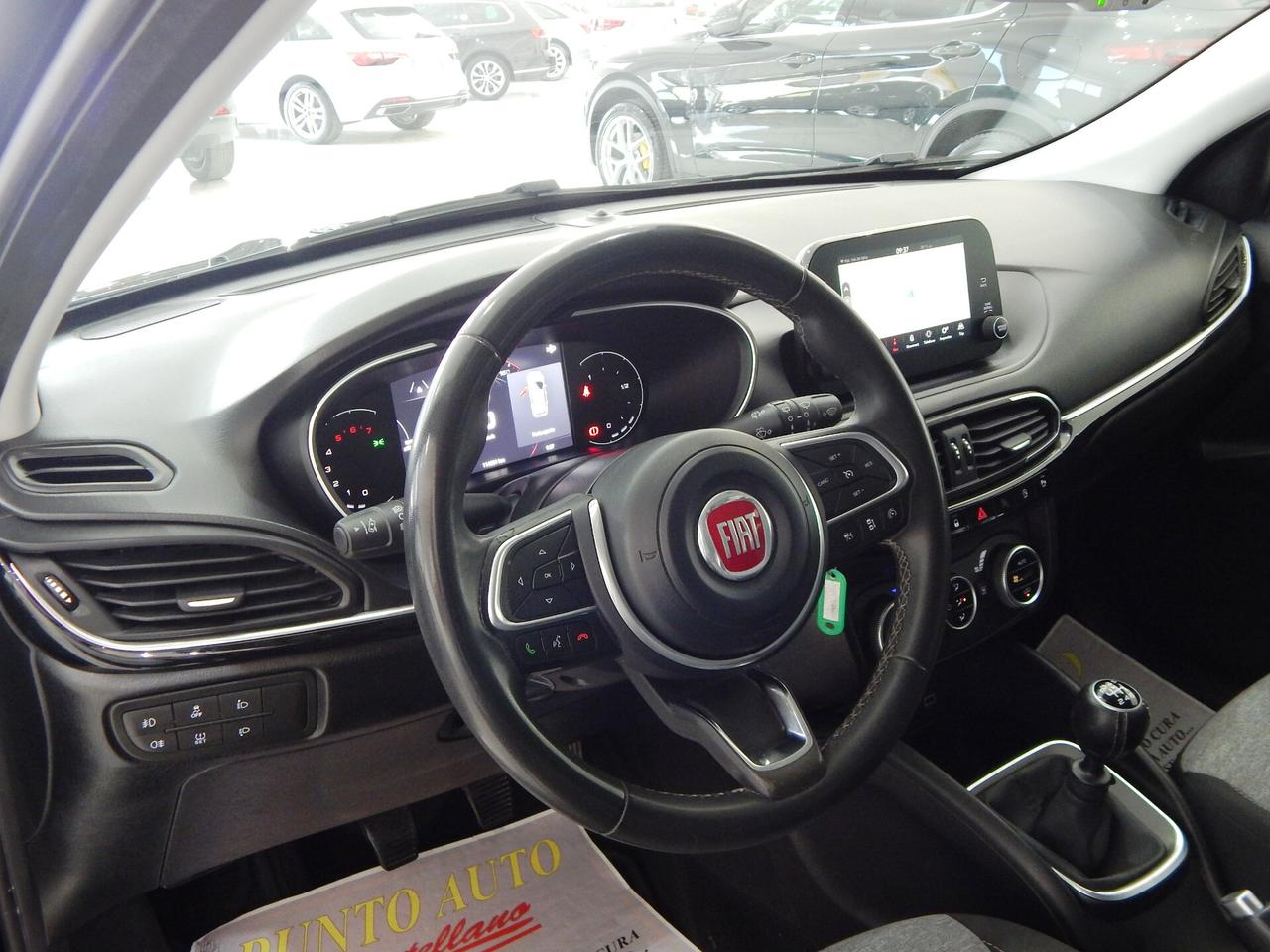 Fiat Tipo 5p 1.6 mjt Cross S&S NAVI-PARK-RADAR-LED