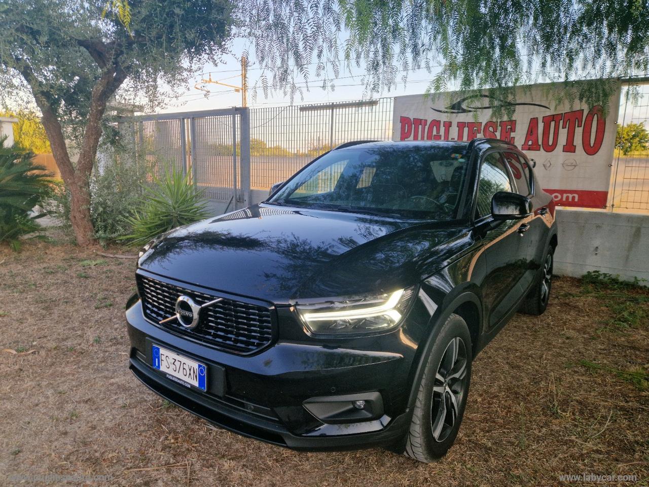 VOLVO XC40 D3 AWD Geartronic R-design