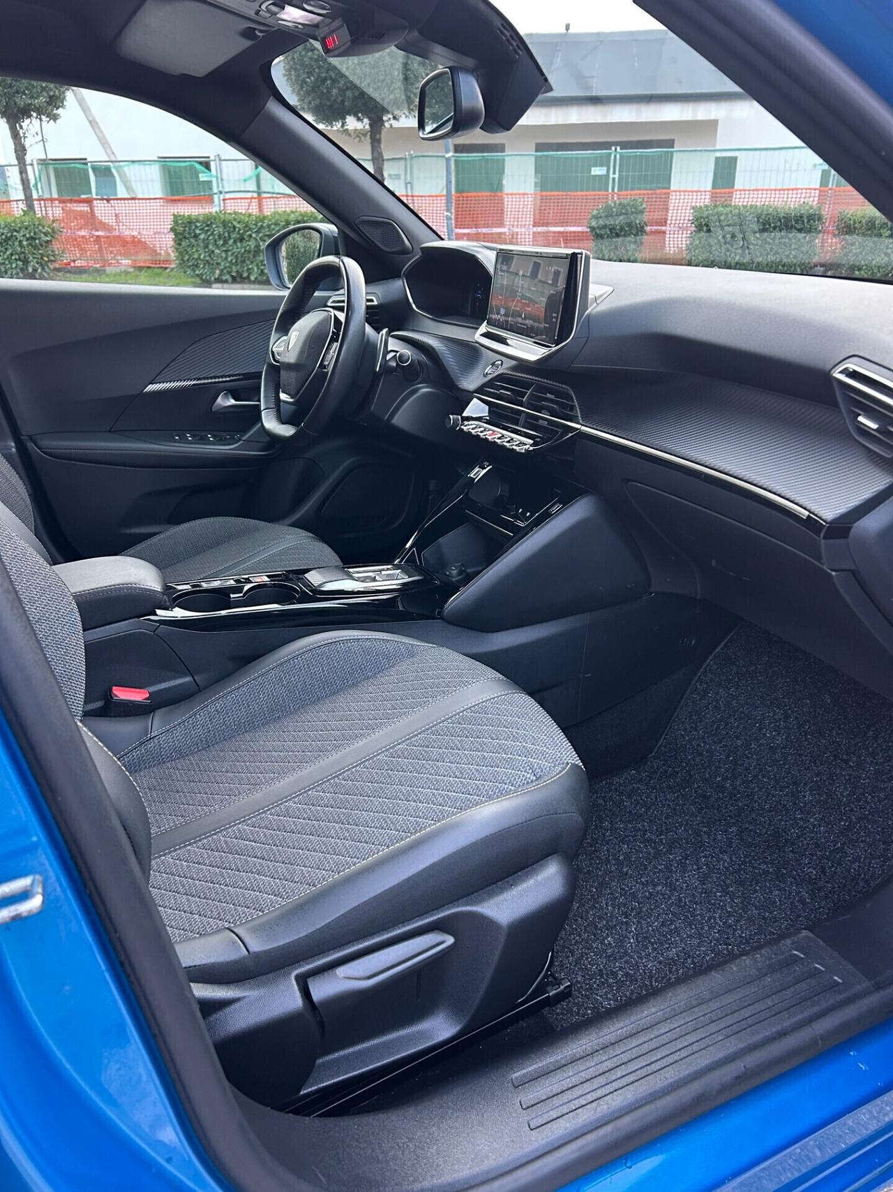 Peugeot 2008 BlueHDi 130 EAT8 GT - 2023 PROMO ALL INCLUSIVE