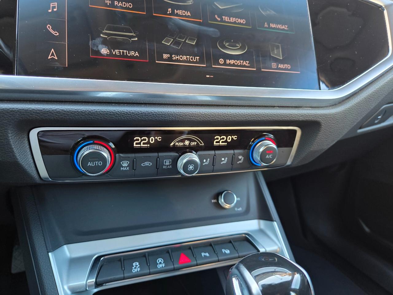 Audi Q3 35 TDI S tronic 150 cv Business