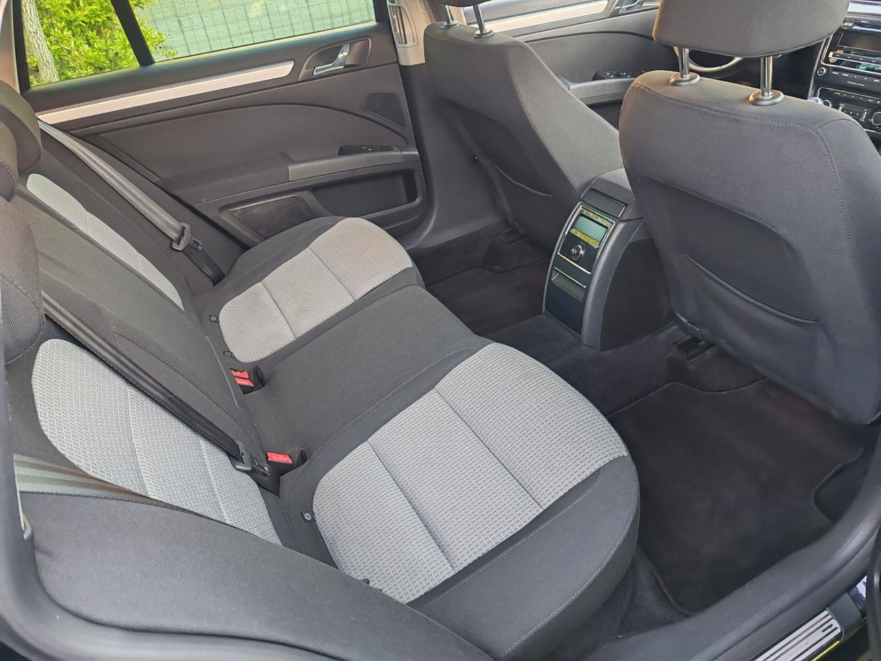 Skoda Superb 2.0 TDI 2010 Perfetta