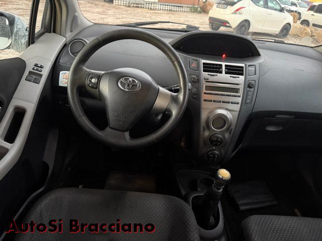TOYOTA Yaris 1.3 5 porte Sol