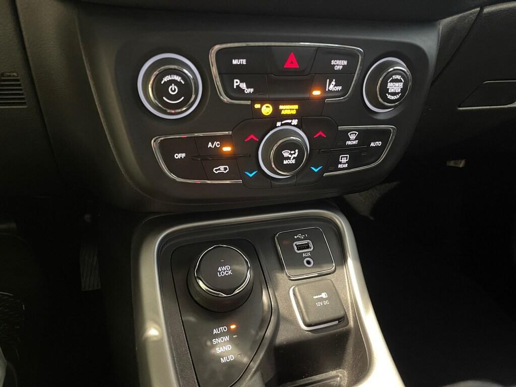Jeep Compass 2.0d mjt 140CV 4WD Autom. Longitude