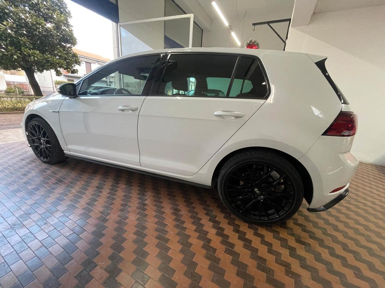 Volkswagen Golf 1.6 TDI 115 CV 5p. Sport Rline