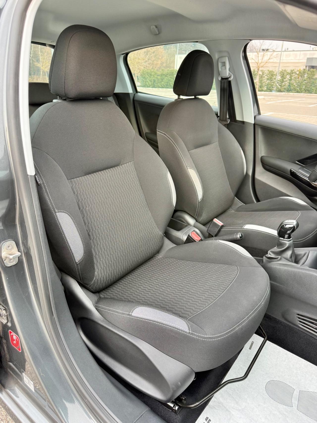 Peugeot 208 PureTech 82Cv 5P*Cerchi*Internet Connect