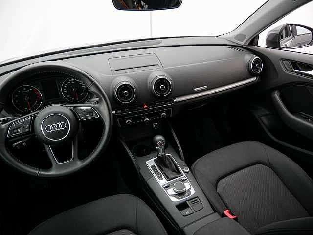 Audi A3 35 TFSI 150cv COD Stronic Business