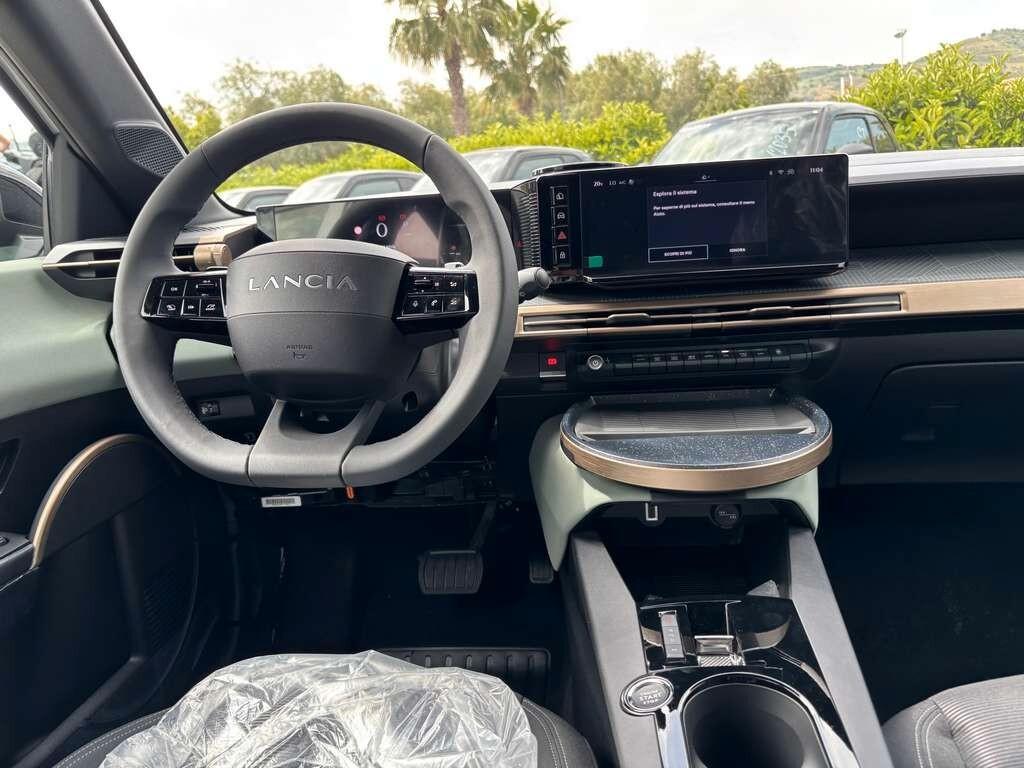 Lancia Ypsilon Hybrid e-DCT Km0 IVA ESPOSTA Tua a solo 225 Euro al mese