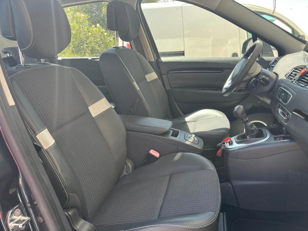 Renault Scenic Scénic X-Mod 1.5 dCi 110CV Dynamique