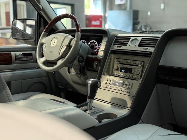 LINCOLN Navigator 5.4I V8