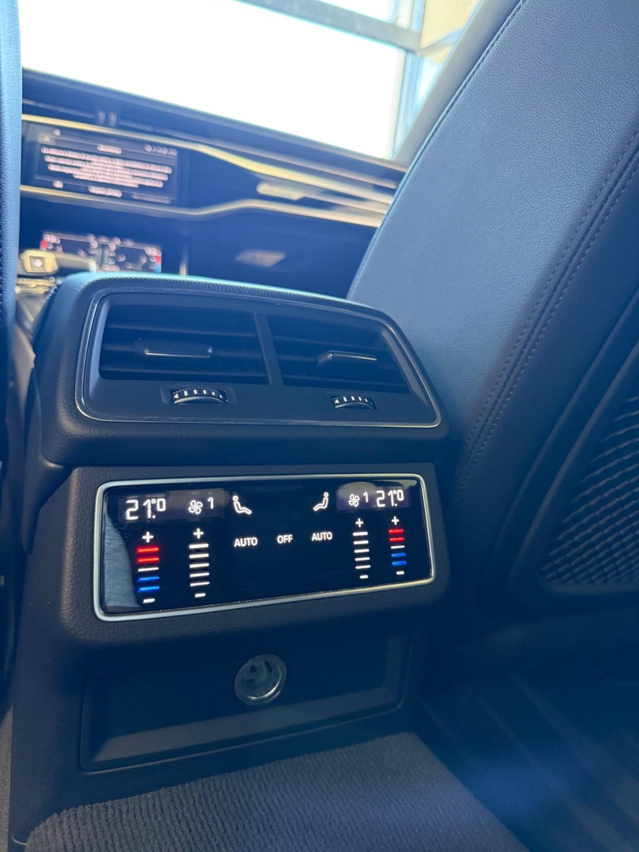 Audi A7 SPB 50tdi mhev quattro S-LINE,NAVI,TELECAMERA,VIRTUAL COCKPIT,APPLE CARPLAY,FARO MATRIX