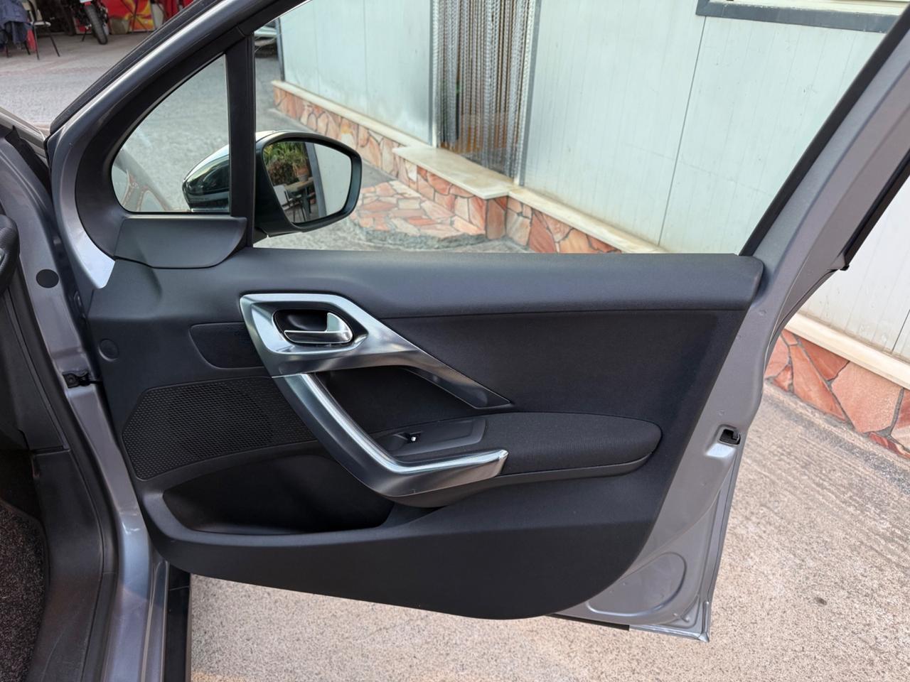Peugeot 2008 BlueHDi Allure KM CERTIF. FULL OPTIONAL