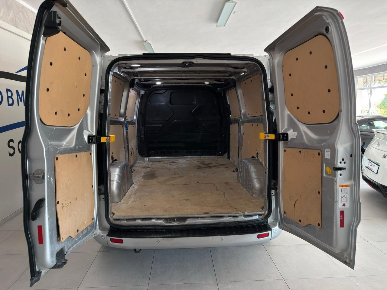 Ford Tourneo Custom 320 2.0 EcoBlue 185CV PC Trend