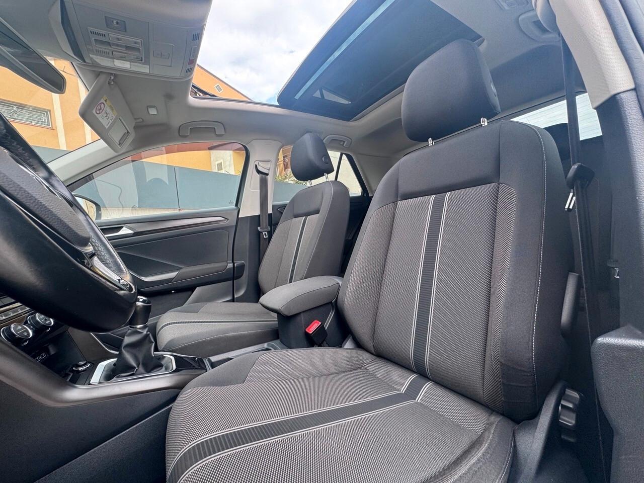Volkswagen T-Roc 1.6 TDI 116CV R-LINE