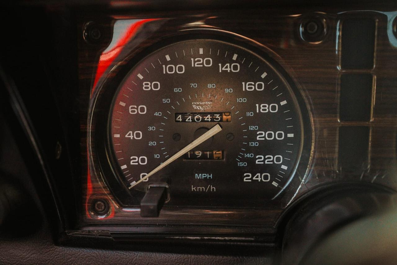 Chevrolet Corvette 3 V 8 Asi 25 anniversary