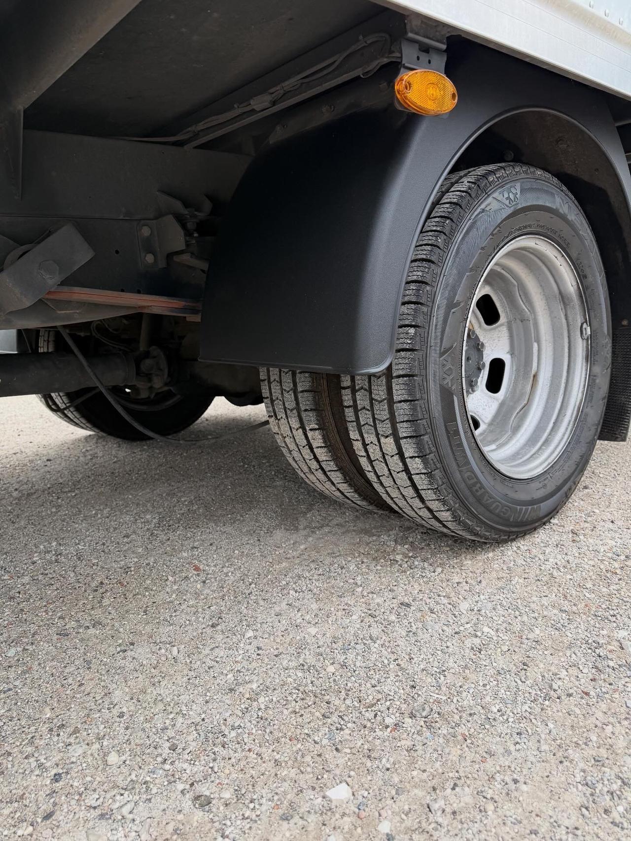 Iveco daily sponda idraulica posteriore