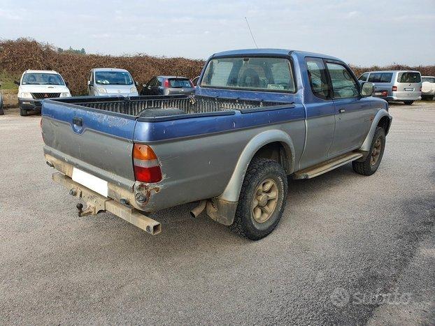 Mitsubishi L200 2.5 TDI 4WD 100CV Cabina Singola