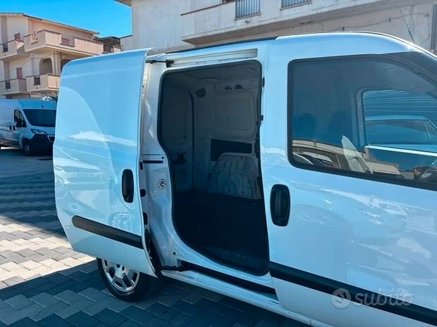 Fiat Doblo Doblo' 1.6 Mjt 120 cv 3 Posti