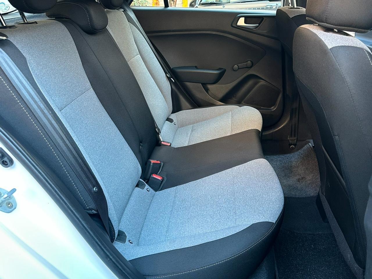 Hyundai i20 1.1 CRDi 12V 5 porte Garanzia 24 mesi