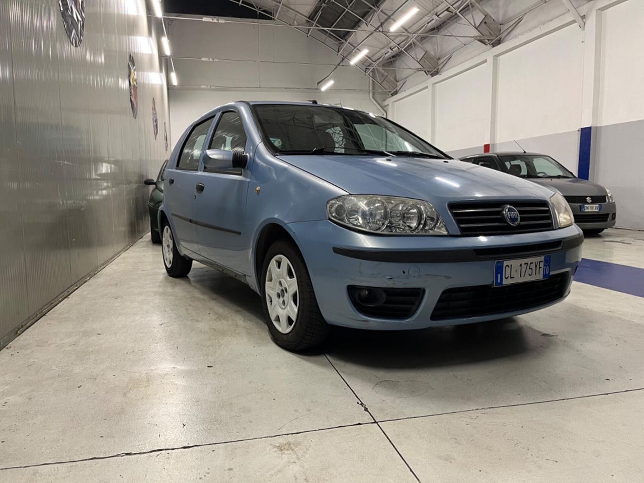 Fiat Punto 1.2i 5 porte NEOPATENTATI