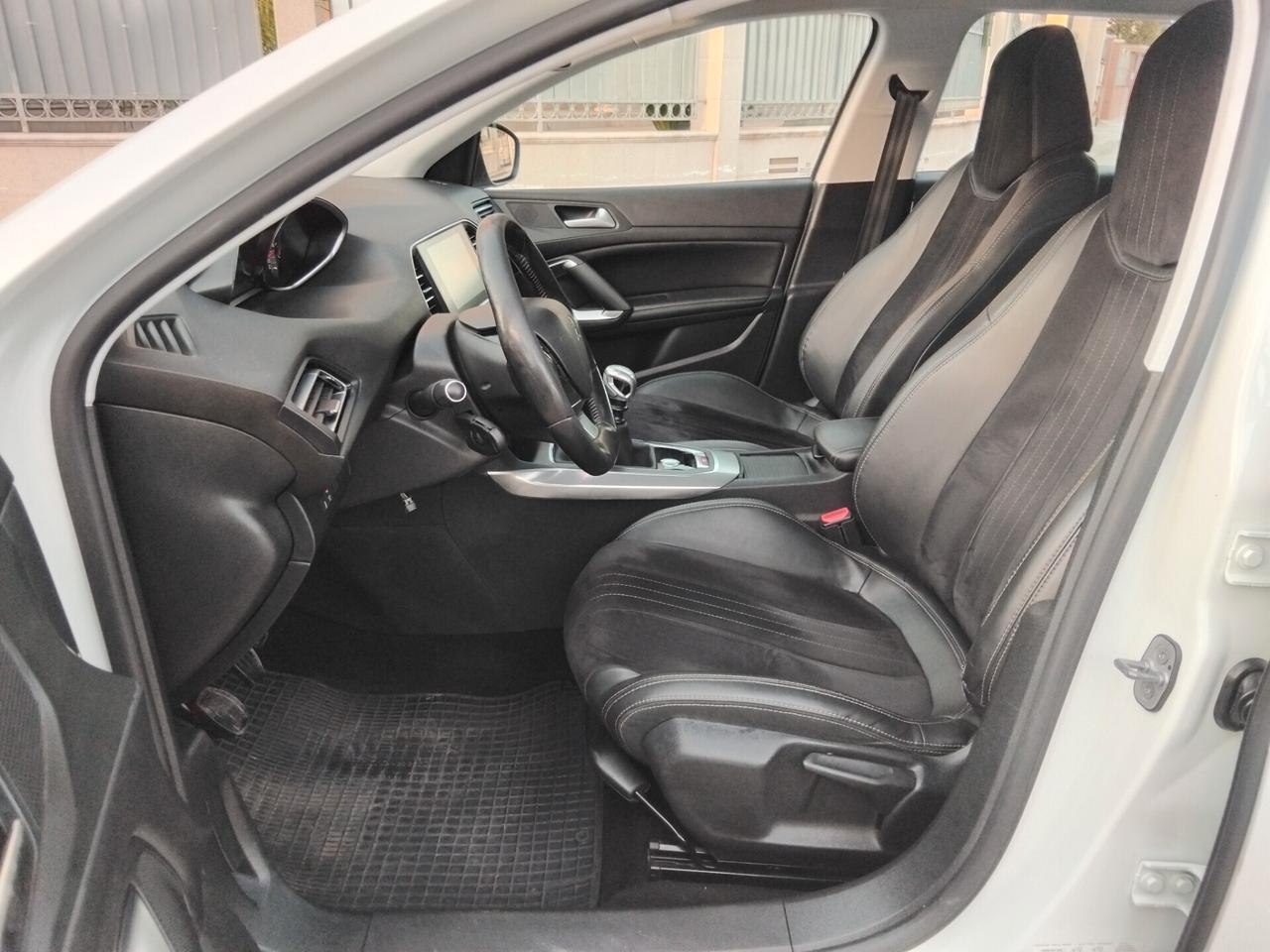 Peugeot 308 sw 1.6 Blue-HDi 120 Allure