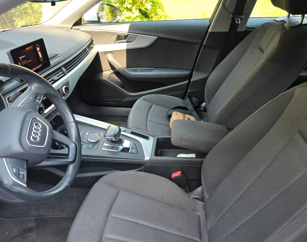 Audi A4 Avant 35 TDI S tronic Business Sport
