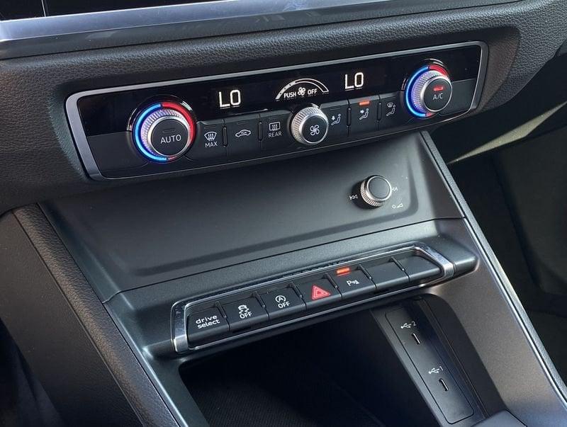 Audi Q3 SPB S Line interno ed esterno 2.0 TDI 150CV S-Tronic quattro 35