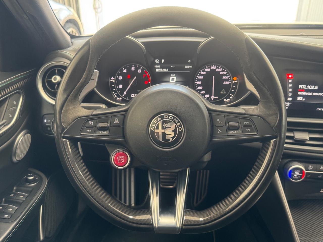 Alfa Romeo Giulia 2.9 V6 Bi-Turbo AT8 Quadrifoglio