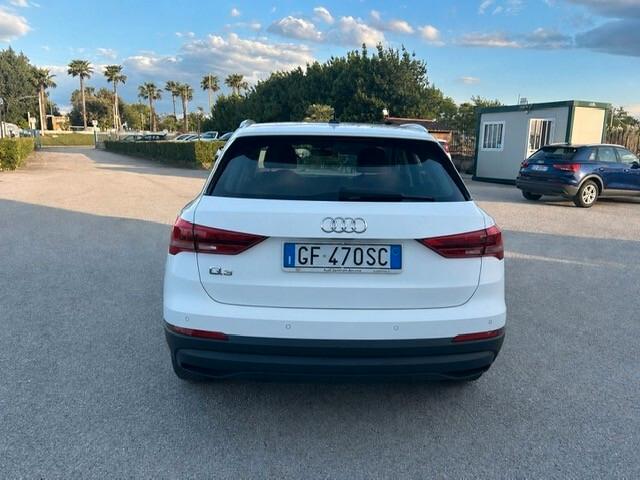 AUDI Q3 35 TDI S TRONIC BUSINESS