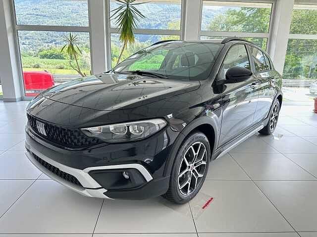 Fiat Tipo 1.5 Hybrid DCT 5 porte Cross KM0