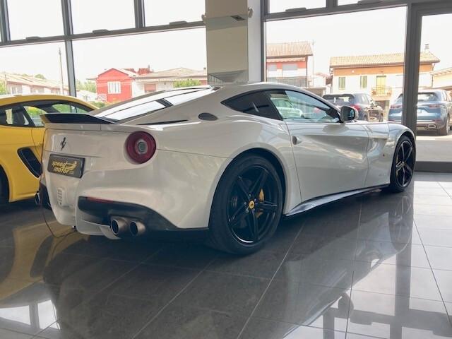 Ferrari F12 F12berlinetta