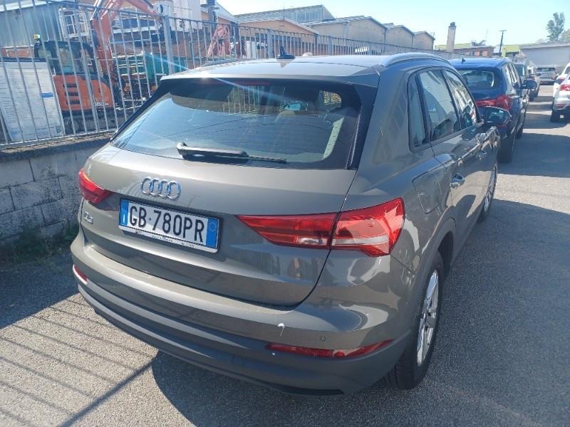 Audi Q3 35 TDI S tronic Business
