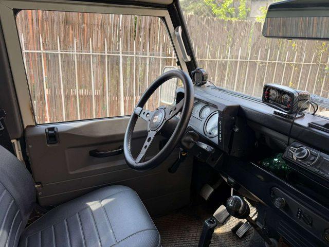 LAND ROVER Defender 90 2.5 TD5 SW 6 POSTI