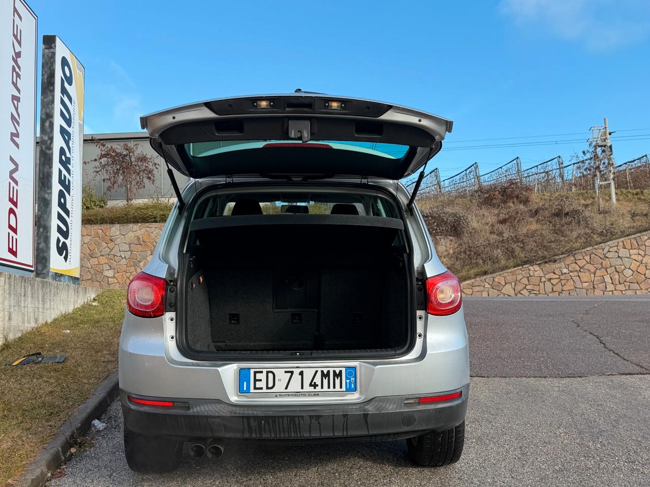 Volkswagen Tiguan 2.0 TDI DPF 4MOTION tiptronic Track & Field