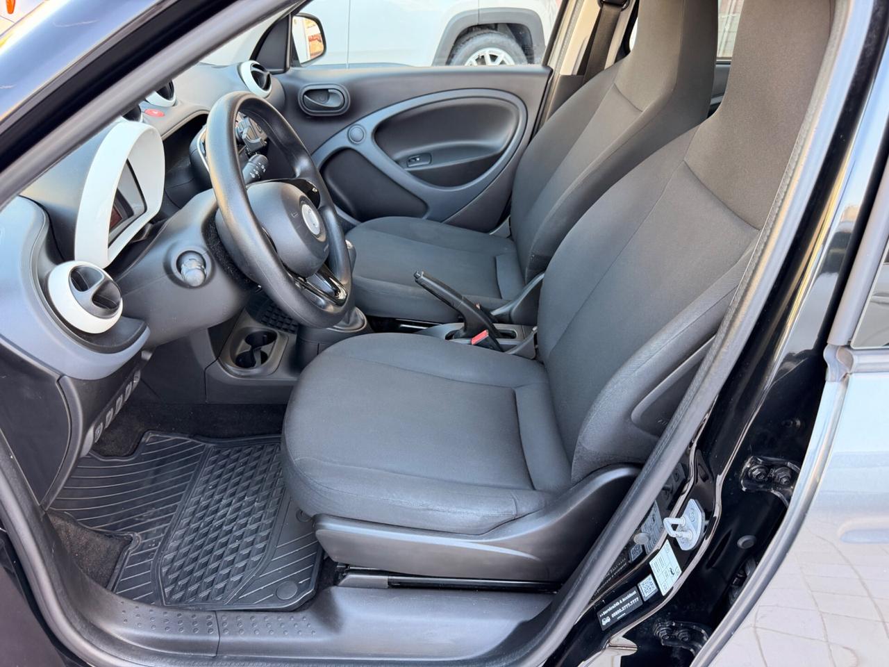 Smart ForFour 70 1.0 Youngster