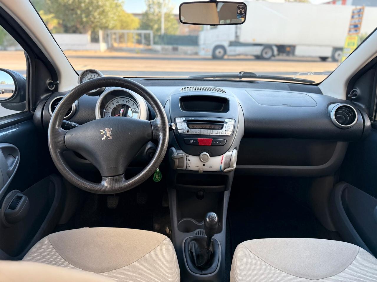 Peugeot 107 1.0 68CV 5p. Sweet Years