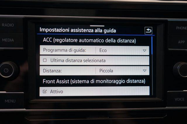VOLKSWAGEN Tiguan 2.0 TDI 150 CV SCR DSG Life Pari al Nuovo